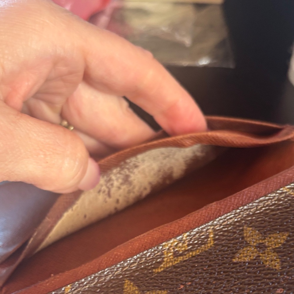Louis Vuitton Brown and Gold Monogram Clutch - Picture 9 of 14